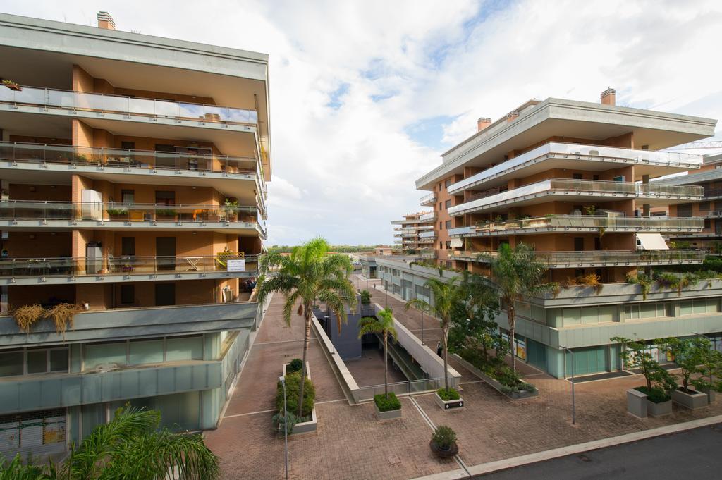 Hotel Domus Bb - Plaza Fiumicino Exterior foto